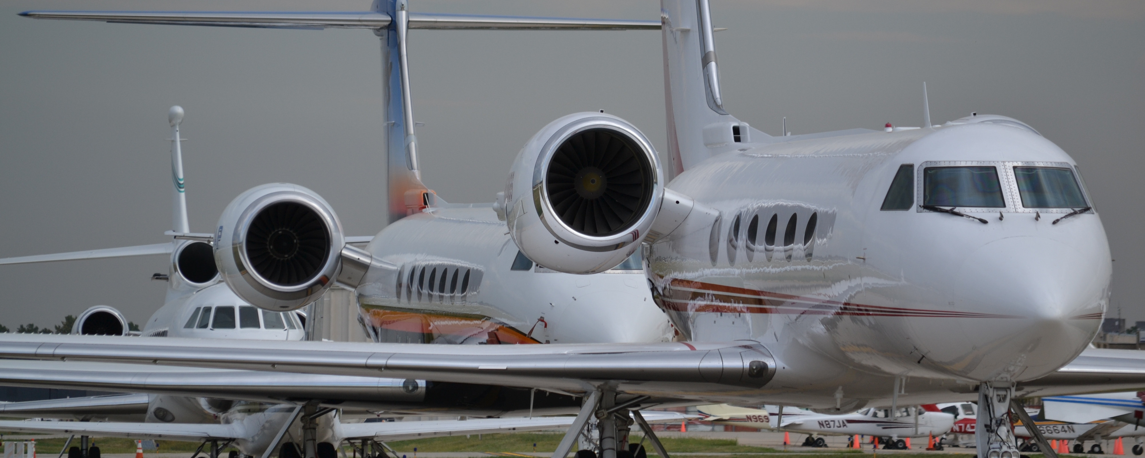 Chicago executive airport planes on runway wheeling