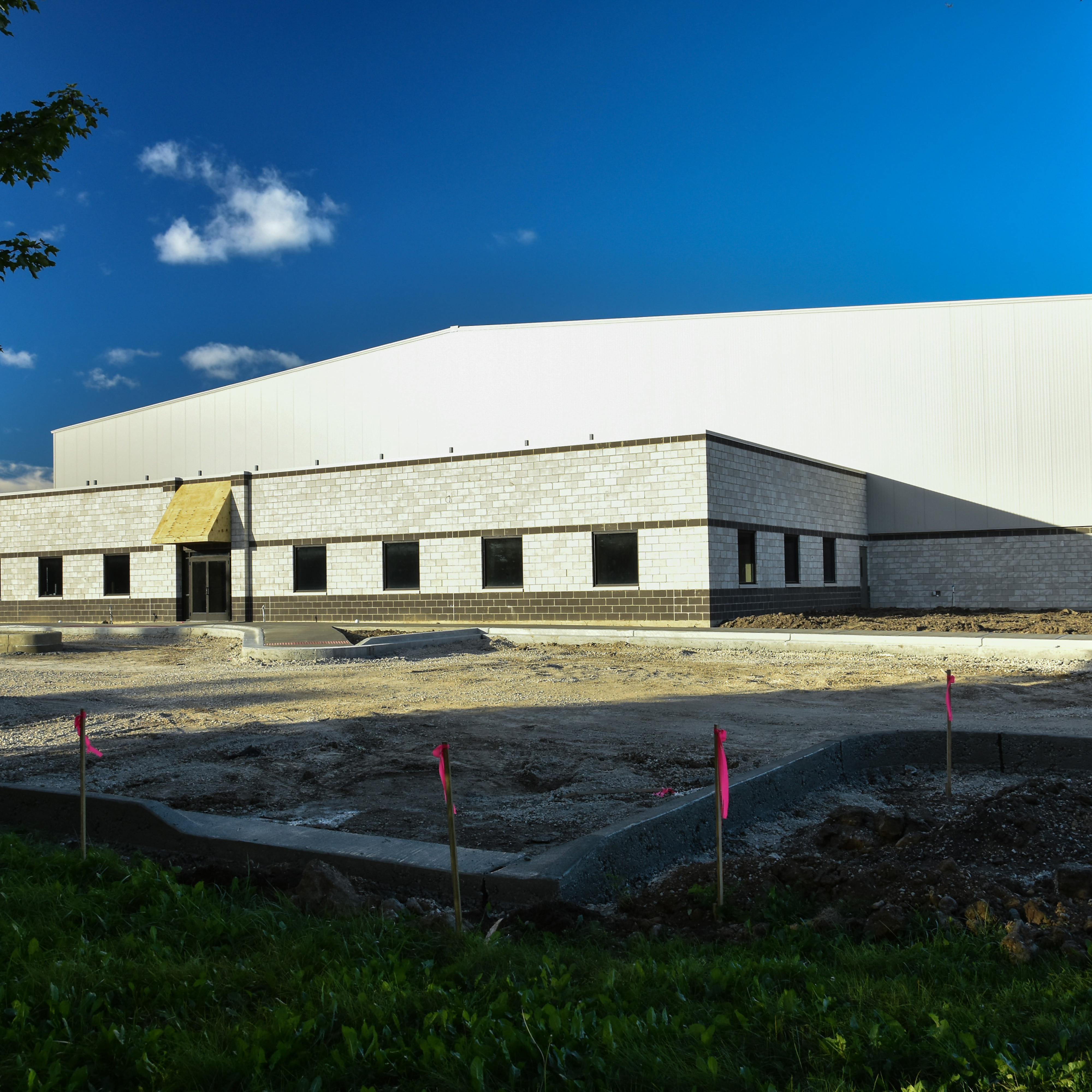 construction at hawthorne hangar